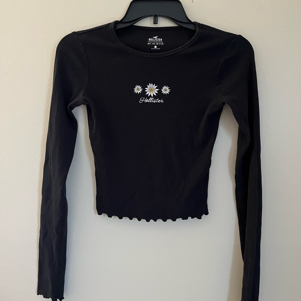 Hollister Long Sleeve Fitted Top